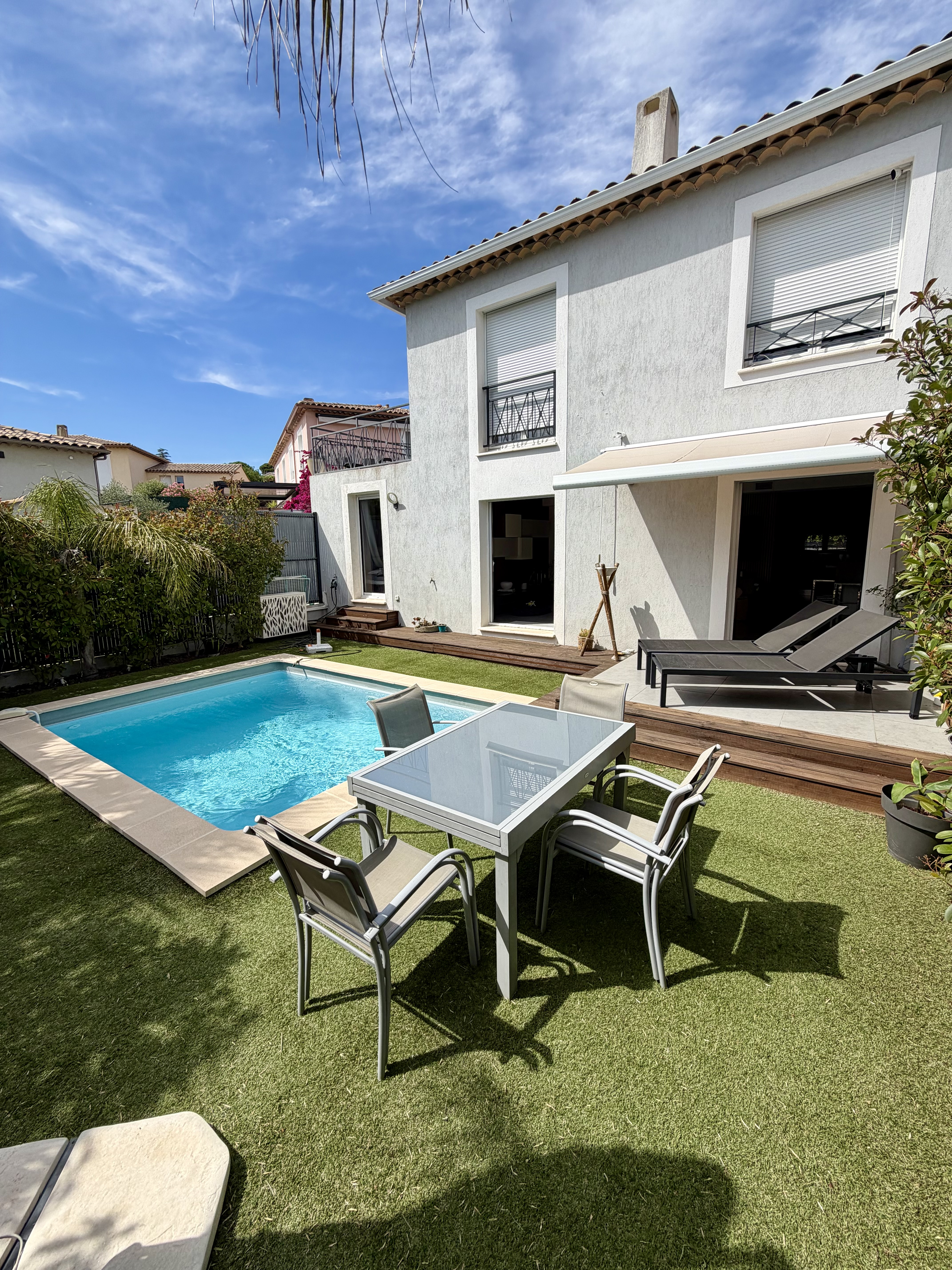 Villa à 800 m des plages